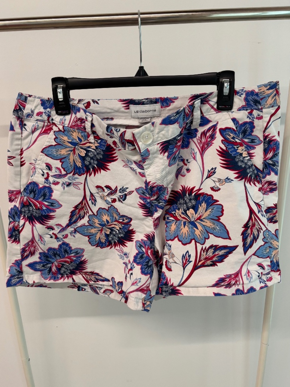 Women's Liz Claiborne‎ Shorts - Size 14